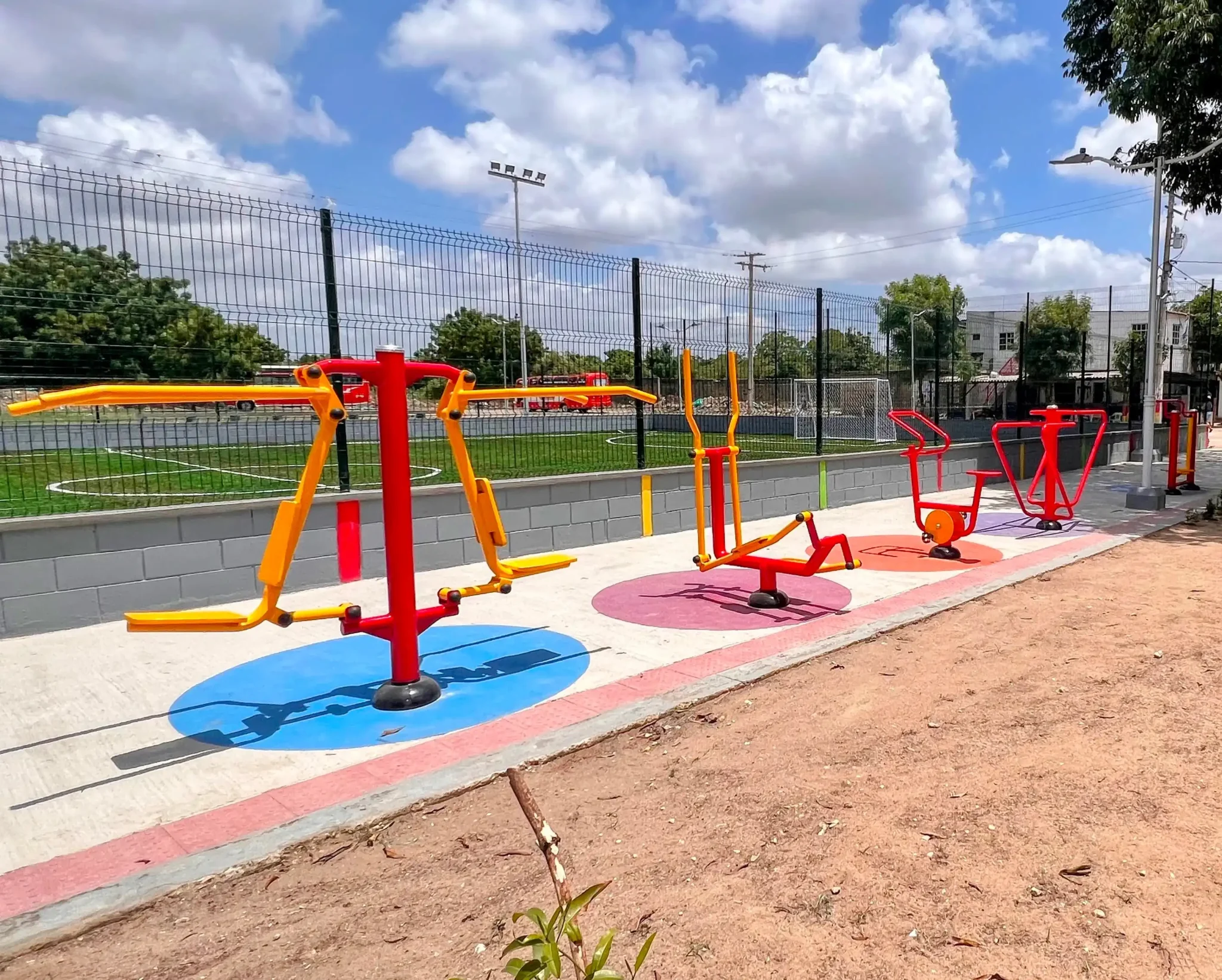 Parque de madera barrio SAN FERNANDO